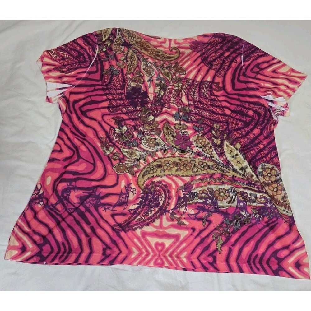 Appropriate Behavior Women's 3X (22W-24W) Floral Blouse - Picture 6 of 6